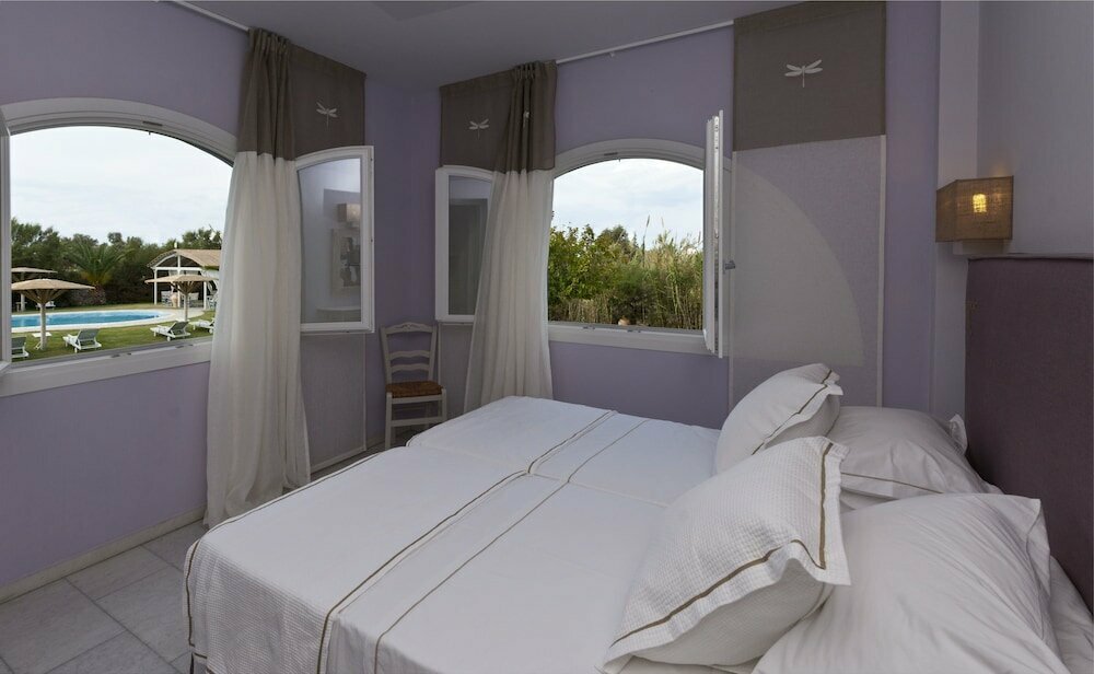 Ammos Naxos Hotel