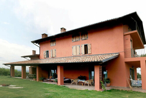 Cascina il Quercin, Đặt Khách sạn Khách sạn tại Piemonte có Bãi đậu xe, Bãi đậu xe