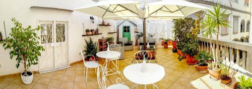 Palazzo della Loggia B&B, Забронировать Апартаменты/квартира Отели Неаполя с парковкой, рядом с Церковь и монастырь Сан-Лоренцо-Маджоре, Парковка