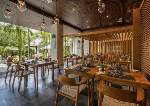 Yulia Village Inn Ubud, Забронировать Отель Отели Убуд с питанием, рядом с Кафе Lotus, Пансион