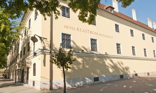 Hotel Klastrom, Забронировать Отель Отели Дьёр с завтраком, рядом с Развлекательный и спа-центр Rába-Quelle, Завтраки