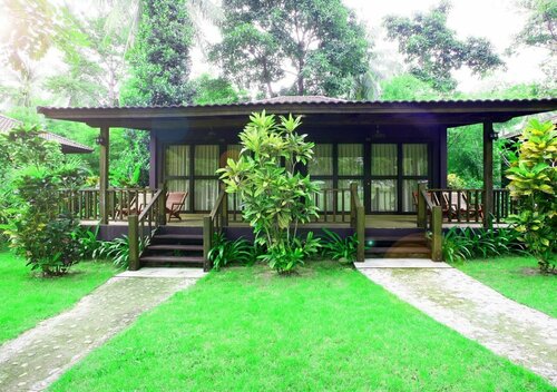 Ban Raya Resort and Spa, Забронировать Курортный отель Курортные отели Острова Рача Яй, Курортный отель