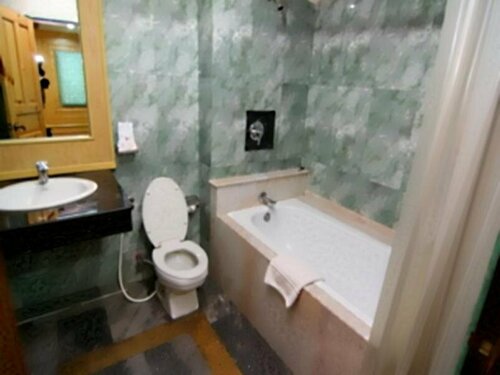 13 Coins Airport Grand Resort, 预订 度假村 曼谷 曼谷