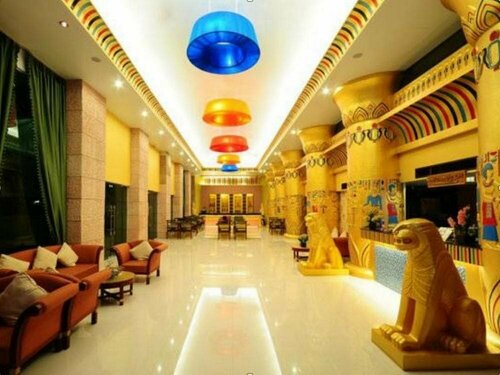 Chaleena Hotel, Забронировать Отель Отели Бангкока с бассейном, Бассейн