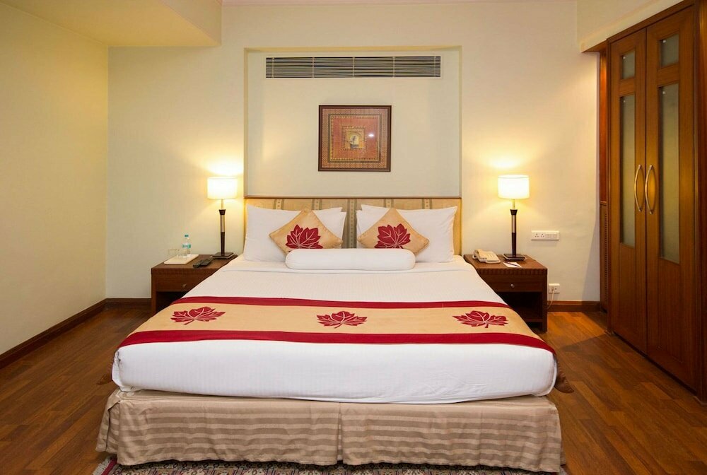Clarion Bella Casa Hotel