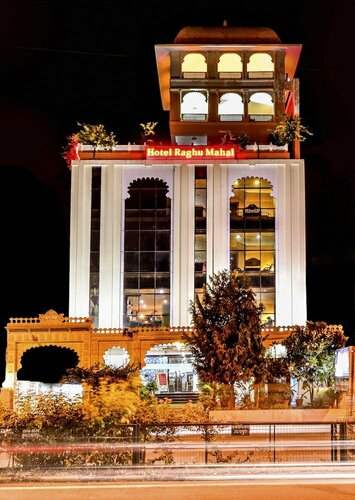 Raghu Mahal Hotel, Забронировать Отель Отели Удайпур с бассейном, Бассейн