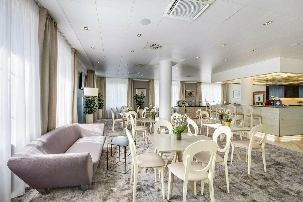 Hotel Silenzio