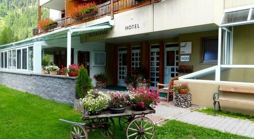 Hotel Ahorni, Prenota Hotel Oberwald Obergoms