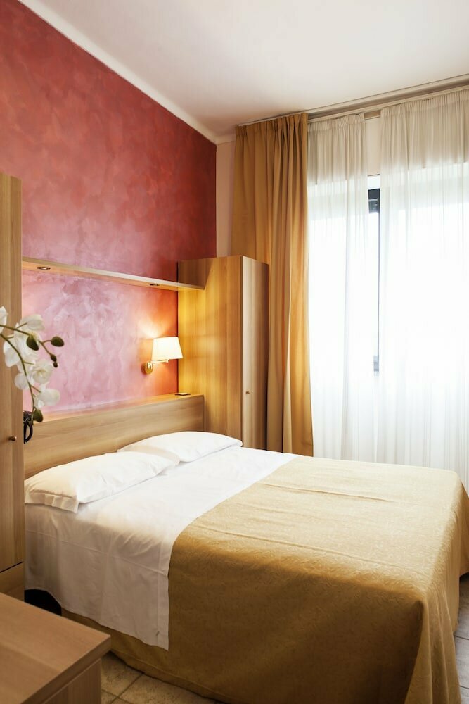 Astor Hotel