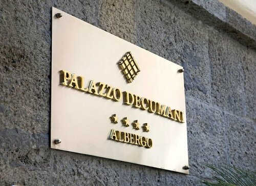 Albergo Palazzo Decumani, Забронировать Отель Отели Неаполя с завтраком, рядом с Церковь Пио Монте делла Мизерикордия, Завтраки