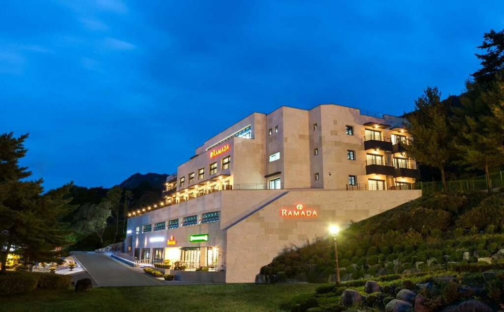 Petro Hotel