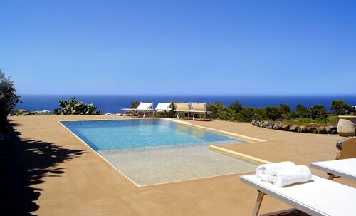 Dammusi Sciuvechi Resort, Book Ferieresort Scauri Pantelleria