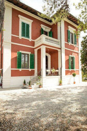 B&B Villa Regina, Забронировать Вилла Отели в центре Пизы, в центре, Завтраки, Парковка