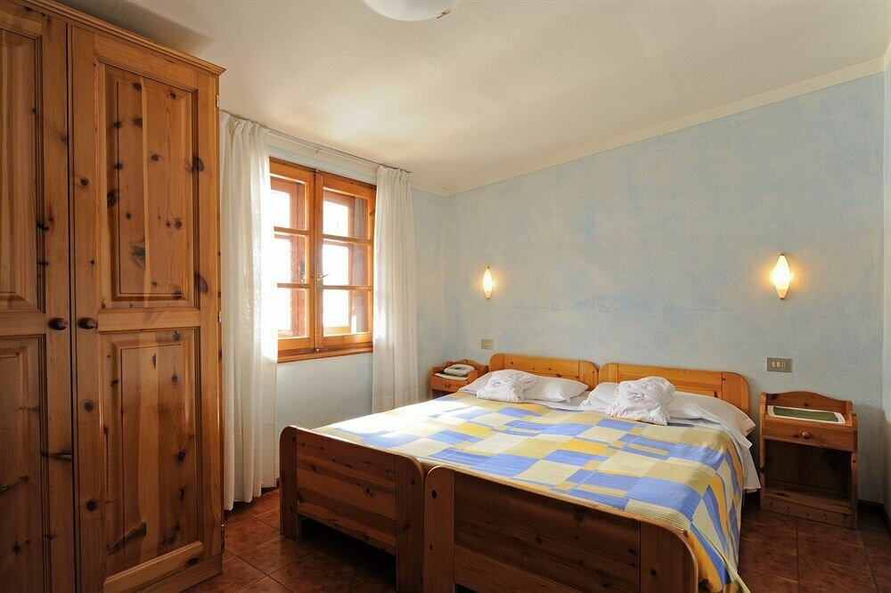 Camino Hotel