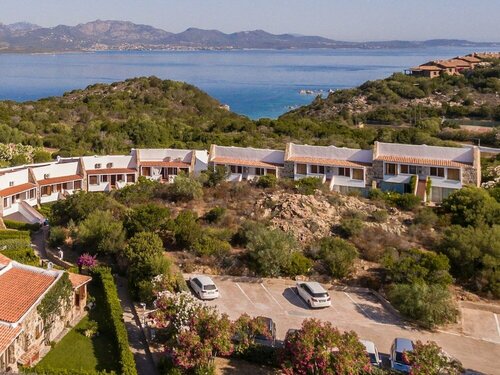 Capo Ceraso Family Resort, Забронировать Апарт-отель Ольбия Изумрудный берег