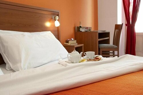 Hotel Trentina, Varaa Hotelli Milano SPA-hotellit, lähellä Pasteur, SPA
