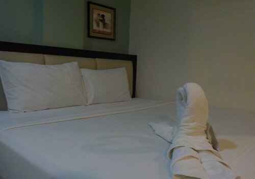Urban Manor Hotel, Prenota Hotel Roxas City Visayas