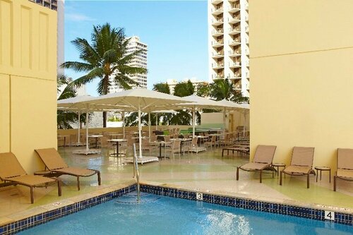 Hyatt Place Waikiki Beach, Забронировать Отель Бизнес-отели Гонолулу, рядом с Гавайский музей армии США, 4* 5*