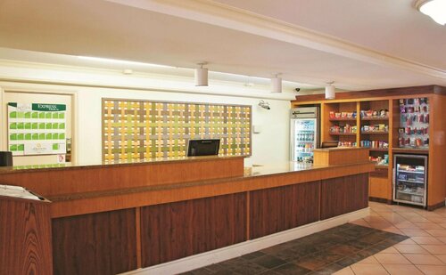 La Quinta Inn by Wyndham Houston Greenway Plaza Medical Area, Book Hotel Hoteller i Houston med parkering, Parkering