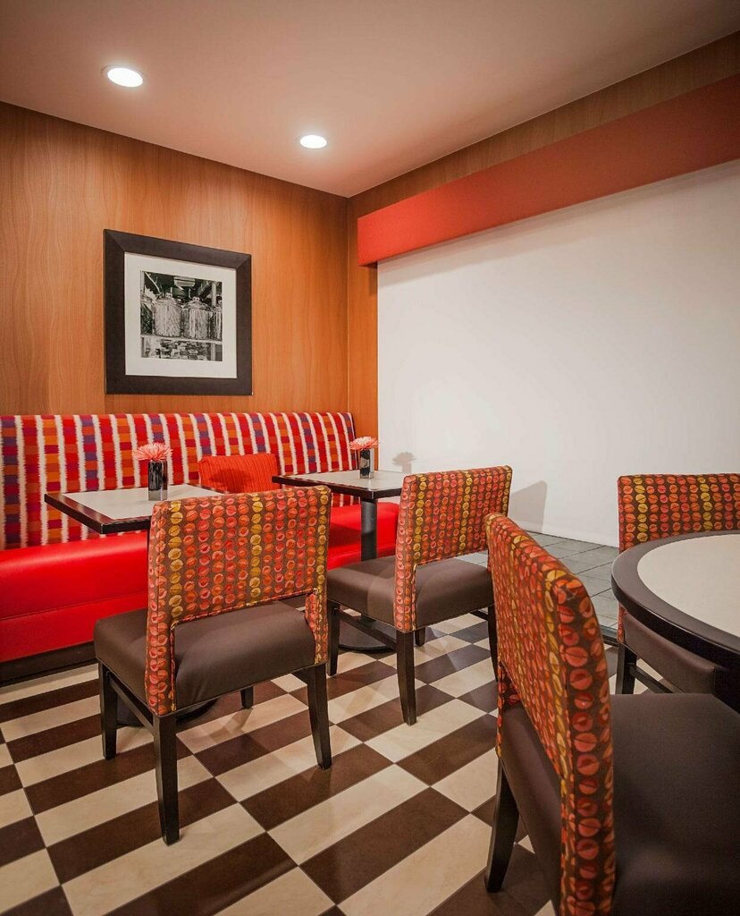 Hampton Inn Madison East