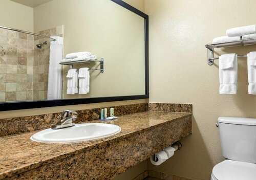 Ramada Suites by Wyndham San Diego Hotel Circle Area, Забронировать Отель Мишен-Вели Сан-Диего