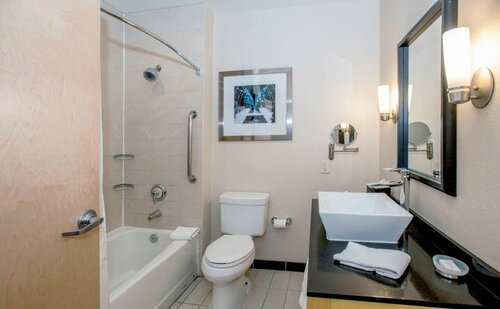 Springhill Suites by Marriott Pueblo Downtown, Забронировать Отель Пуэбло Колорадо