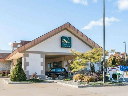 Quality Inn & Suites Escanaba North, Prenota Hotel Escanaba Michigan