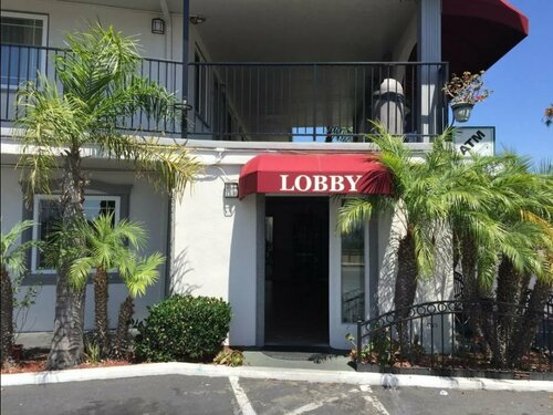 Oceanside Travelodge, Rezerwuj Hotel Oceanside San Diego County