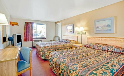 Super 8 by Wyndham Carson City Lake Tahoe, Reserva ahora Posada u hostería Hoteles en Misuri con aparcamiento, Aparcamiento