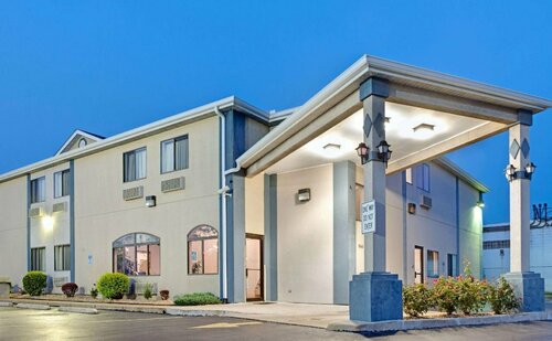 Travelodge by Wyndham St. Louis, Boek Hotel Berkeley Missouri