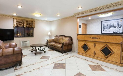 Super 8 by Wyndham Rock Falls Sterling Area, Reserva ahora Posada u hostería Rock Falls 