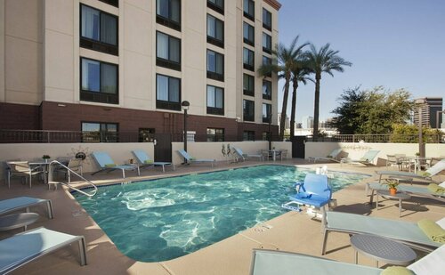 Springhill Suites by Marriott Phoenix Downtown, Забронировать Отель Отели Финикс с завтраком, рядом с CityScape, Завтраки