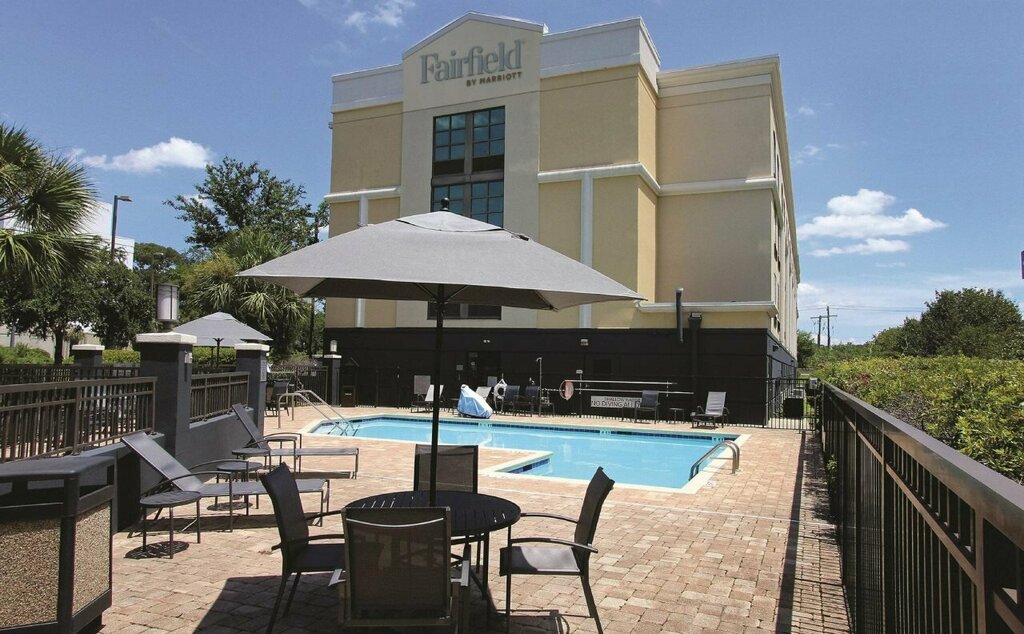 Fairfield Inn & Suites Charleston Airport/Convention Center