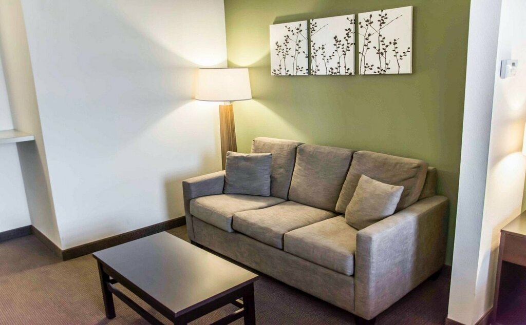 Ramada by Wyndham Jackson Ms
