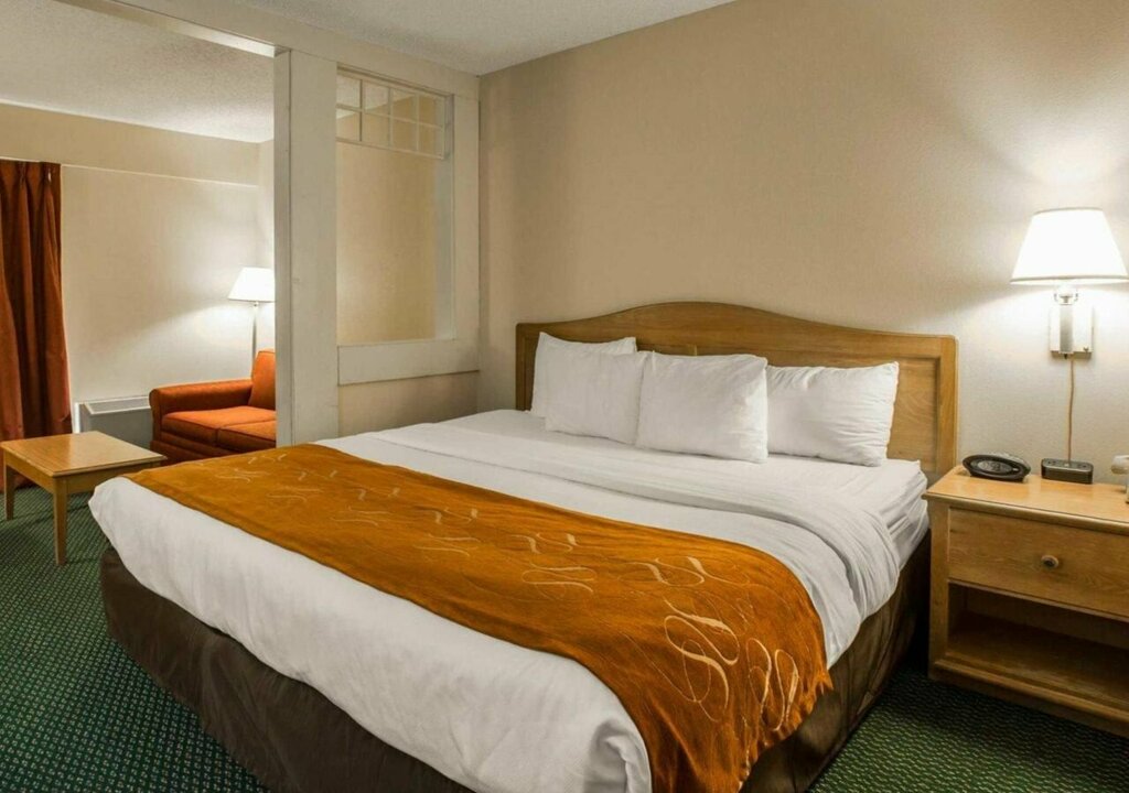 Super 8 by Wyndham Cherokee