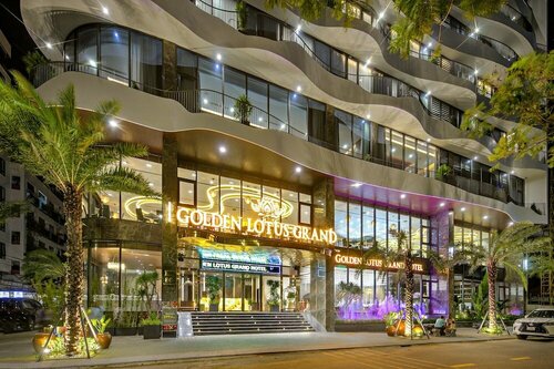 Golden Lotus Grand, Book Hotel Hoteller i Da Nang med parkering, Parkering