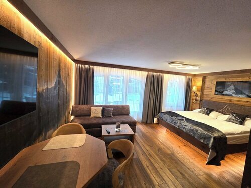 La Perle Apartments, Забронировать Апартаменты/квартира Отели Церматт с парковкой, рядом с Matterhorn Museum, Парковка