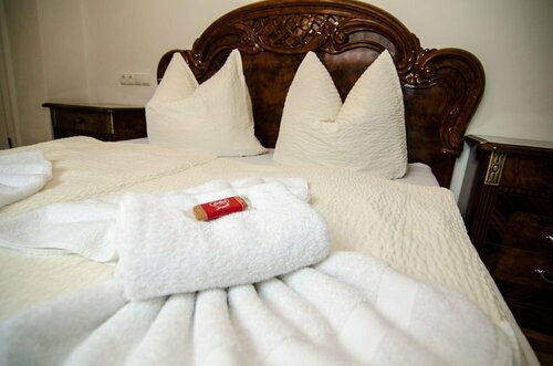 Schloss Grochwitz Hotel garni and Eventlocation, Prenota Hotel Hotel a Brandeburgo con parcheggio, Parcheggio