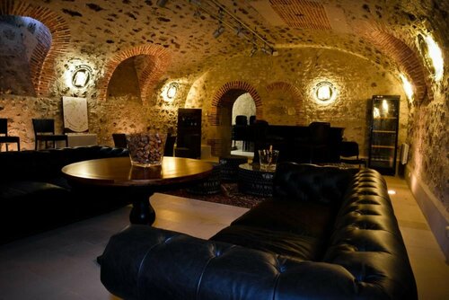 Champagne André Bergère & Suites, Забронировать Отель Эперне Шампань, рядом с Georges Cartier Champagne House