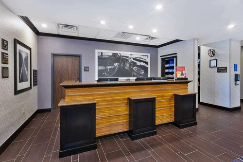 Hampton Inn and Suites Flint/Grand Blanc, Buchen Sie Hotel Grand Blanc Michigan