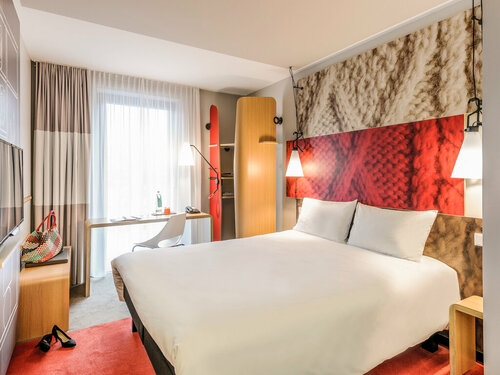 Ibis Berlin Hauptbahnhof, Забронировать Отель Отели Берлина с парковкой, рядом с Bundesnachrichtendienst, Парковка