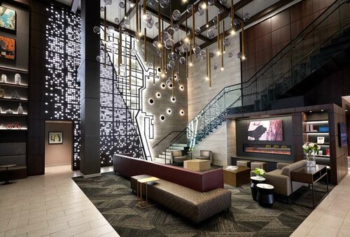 Hampton Inn & Suites Chicago-Downtown, Забронировать Отель Отели Чикаго с парковкой, рядом с Bally's Casino Chicago, Парковка