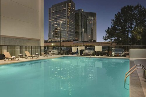 Hampton Inn Atlanta-Buckhead, Varaa Hotelli Atlanta Georgia, lähellä Our Gallery