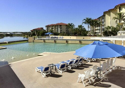 Pelican Waters Golf Resort, Prenota Resort Pelican Waters 