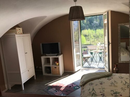 La Paramira, Buchen Sie Hotel Castel Vittorio Ligurien