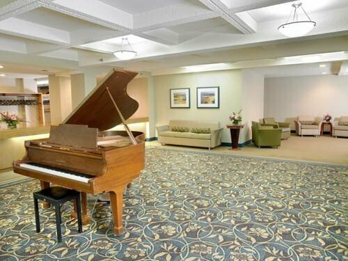 Wyndham Edmonton Hotel and Conference Centre, Забронировать Отель Эдмонтон Эдмонтон