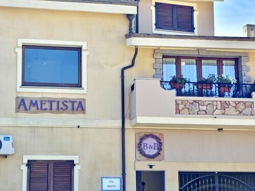 B&B Ametista, Забронировать Отель «постель и завтрак» Вилласимиус Коста-Рей