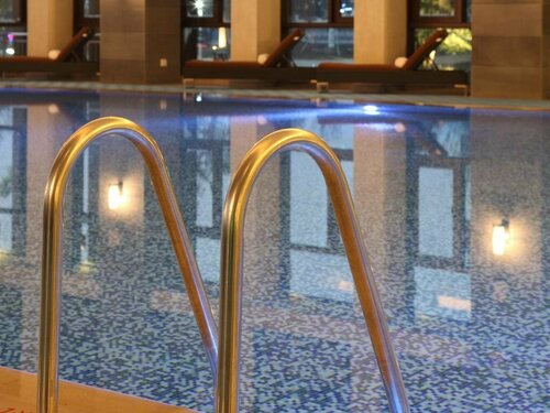 DoubleTree By Hilton Jiaxing, Book Hotel Jiaxing Zhejiang