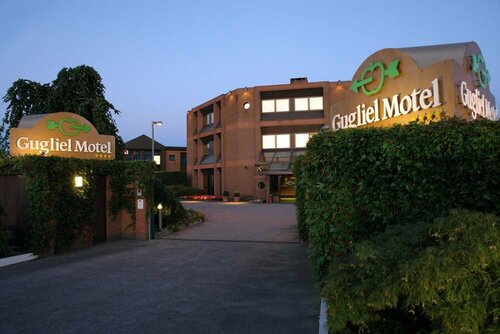 Guglielmotel, Забронировать Мотель Бизнес-отели Bergamo Province, 4* 5*