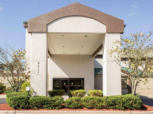 Comfort Suites Wilson, Book Hotel Wilson 